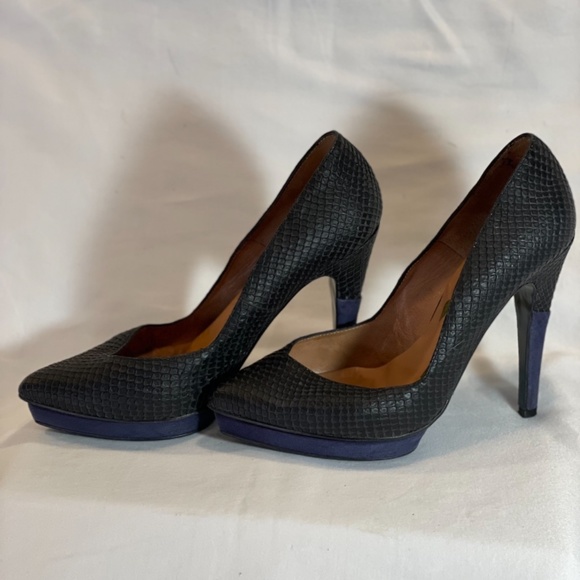 Couple (made in Spain). Pumps - Picture 3 of 6